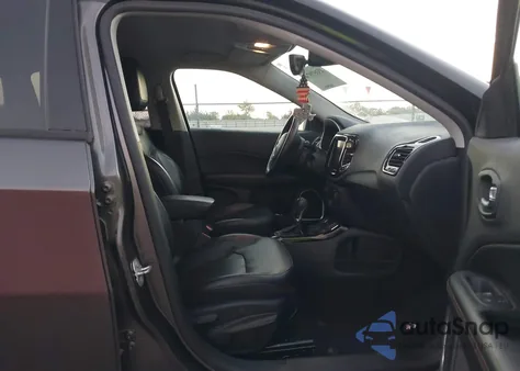 2018 Jeep Compass Limited 4X4 z USA, uszkodzony, nr VIN 3C4NJDCB1JT283133